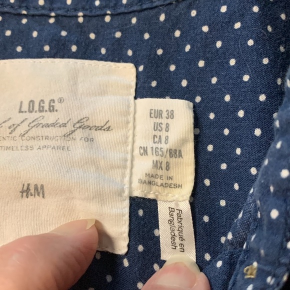 H&M blue w white polka dot button down shirt w two ways of wearing sleeves - Picture 11 of 12